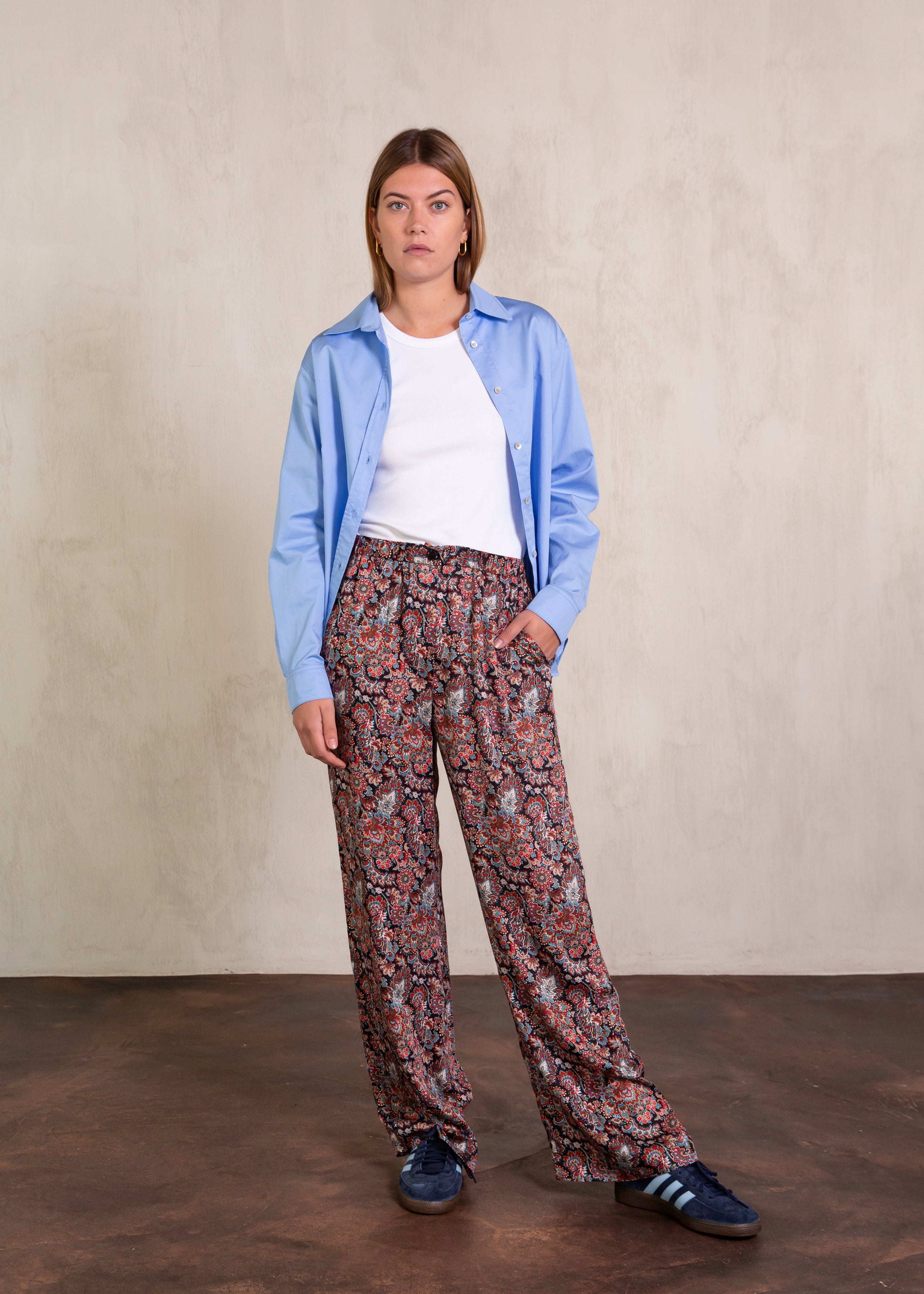 The James Pants in Antique Flowers